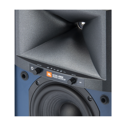 4305P Studio Monitor - Natural Walnut - Powered Bookshelf Loudspeaker System - Detailshot 3